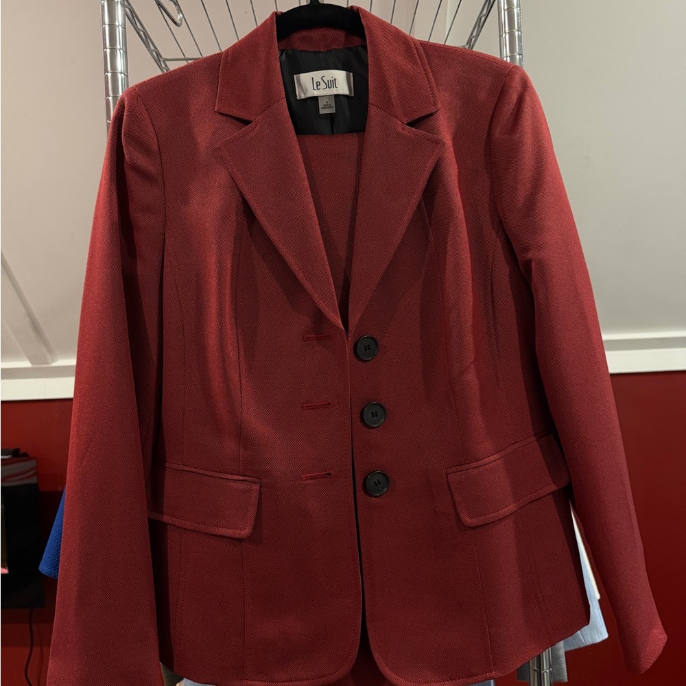 Le Suit Women's Bold Red Blazer